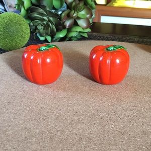 Mid Century Fall Pumpkins Salt and Pepper Shakers Set